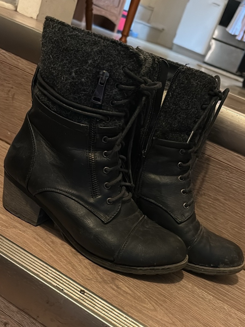 Black Lace-Up Heeled  Boots with Wool Collar